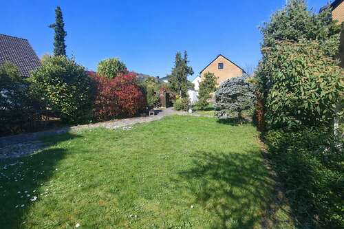 Foto - Grundstück zu verkaufen in Hofheim am Taunus Diedenbergen 345.000,00 € 430 m²