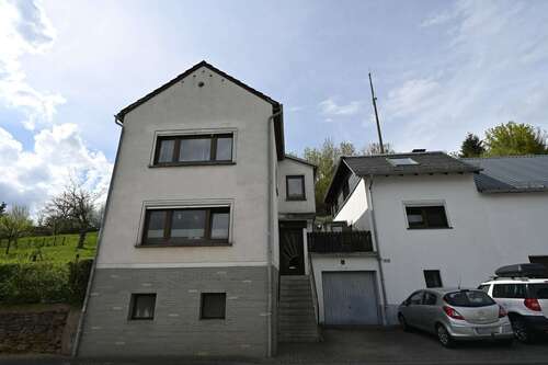 Foto - Haus zum Kaufen in Dahlheim 130.000,00 € 190 m²