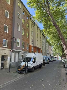 Foto - Wohnung zum Kaufen in Düsseldorf 245.000,00 € 67.5 m²