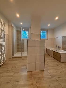 Foto - Wohnung zum Mieten in Bitterfeld-Wolfen 475,00 € 72.62 m²