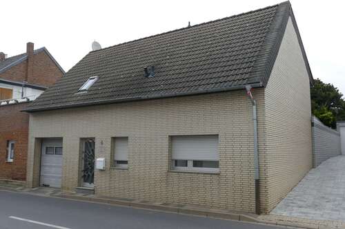 Foto - Haus zum Kaufen in Merzenich-Golzheim 249.000,00 € 147.55 m²