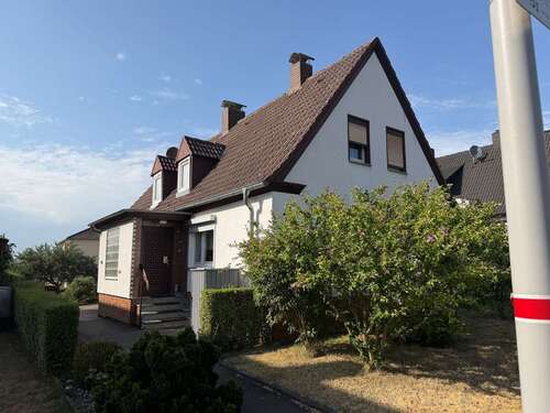 Foto - Haus zum Kaufen in Lohfelden 369.000,00 € 175 m²