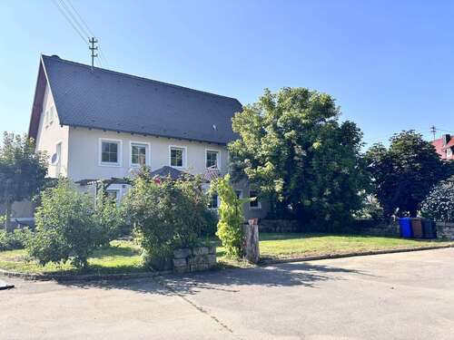 Foto - Haus zum Kaufen in Wertingen Rischgau 675.000,00 € 242 m²