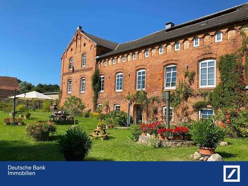 Foto - Haus zum Kaufen in Cölpin 355.000,00 € 356 m²