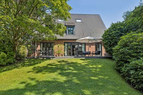Foto - Haus zum Kaufen in Meerbusch - Büderich 2.350.000,00 € 209 m²