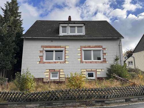 Foto - Haus zum Kaufen in Kirchenlamitz OT Niederlamitz 83.000,00 € 115 m²