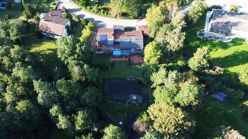 Foto - Haus zum Kaufen in Feucht Moosbach 899.000,00 € 330 m²