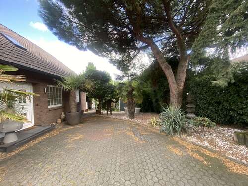 Foto - Haus zum Kaufen in Pulheim -Sinthern 790.000,00 € 280 m²