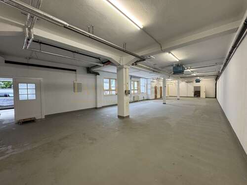 Foto - Halle in Speyer 1.750,00 € 282 m²