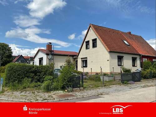 Foto - Haus zum Kaufen in Wolmirstedt 133.000,00 € 100 m²