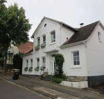 Haus zum Kaufen in Barsinghausen 419.000,00 € 254.3 m²