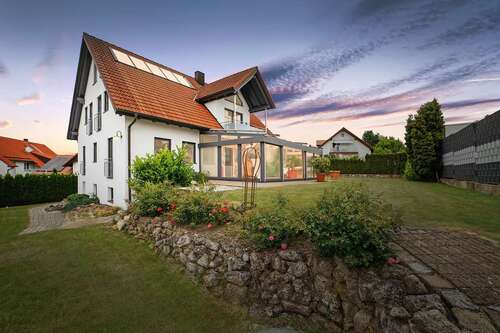 Foto - Haus zum Kaufen in Pörnbach 995.000,00 € 256 m²