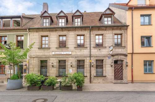 Foto - Haus zum Kaufen in Erlangen 1.197.000,00 € 274.5 m²