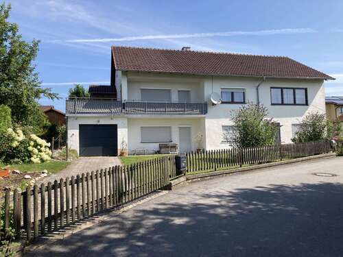 Foto - Haus zum Kaufen in Ortenburg 319.000,00 € 220 m²