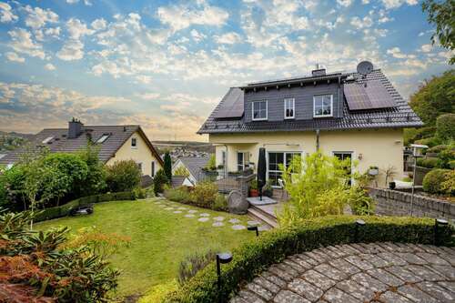 Foto - Haus zum Kaufen in Bad Schwalbach 1.050.000,00 € 208.88 m²