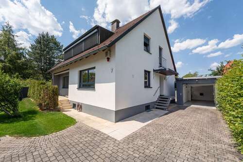 Foto - Haus zum Kaufen in Nürnberg Laufamholz 957.000,00 € 160 m²