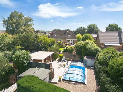 Foto - Haus zum Kaufen in Heiligenstedtenerkamp 659.000,00 € 173 m²