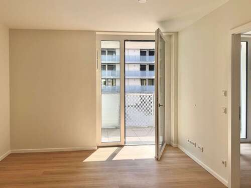 Foto - Wohnung zum Mieten in Berlin 878,13 € 53.22 m²