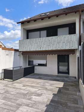 Foto - Haus zum Kaufen in Dittelbrunn 380.000,00 € 152 m²