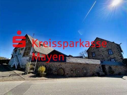 Foto - Haus zum Kaufen in Wierschem 1.800.000,00 € 623 m²