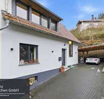 Haus zum Kaufen in Ahrbrück 299.000,00 € 124.56 m²