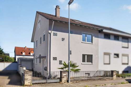 Foto - Haus zum Kaufen in Karlsruhe Neureut 549.000,00 € 116 m²
