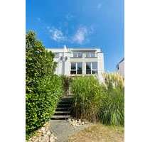 Haus zum Mieten in Kastel 3.250,00 € 180 m²