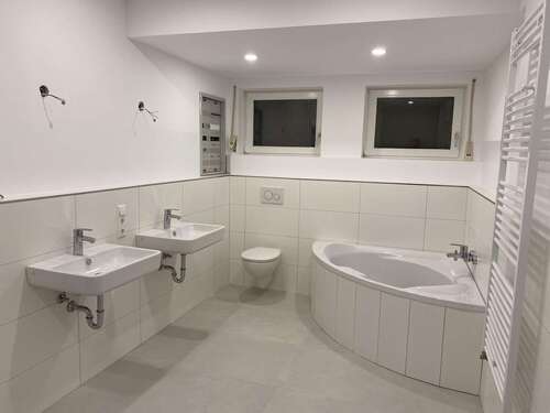 Foto - Wohnung zum Mieten in Donaueschingen 2.190,00 € 312 m²