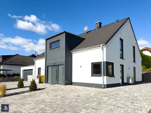 Foto - Haus zum Kaufen in Gückingen 799.000,00 € 182 m²