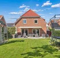 Haus zum Kaufen in Hamburg-Nettelnburg 700.000,00 € 122.68 m²