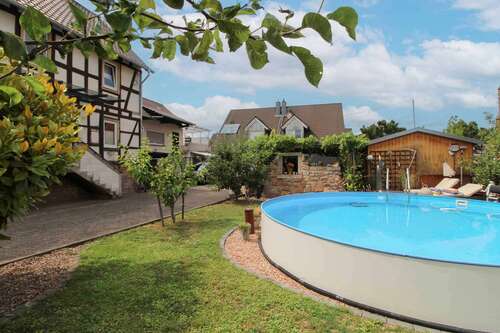 Foto - Haus zum Kaufen in Großostheim 486.000,00 € 246.07 m²