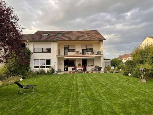 Foto - Haus zum Kaufen in Zweibrücken 359.000,00 € 243 m²