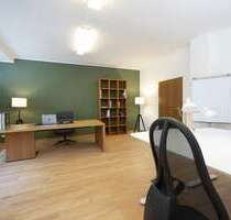 Büro in München 890,00 € 44 m² - 890,00 EUR Kaltmiete, ca.  44,00 m² in München (PLZ: 81669)