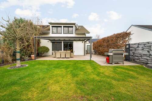 Foto - Haus zum Kaufen in Ketsch 899.000,00 € 186.2 m²