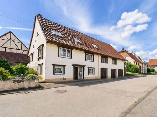 Foto - Haus zum Kaufen in Oberndorf am Neckar Bochingen 249.000,00 € 170 m²