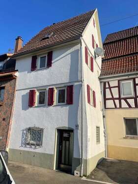 Foto - Haus zum Kaufen in Böblingen-Dagersheim 158.000,00 € 83.17 m²