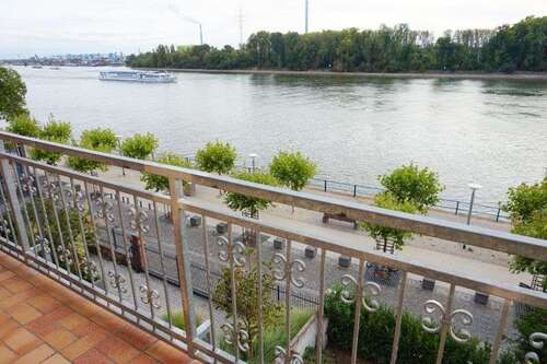 Foto - Haus zum Mieten in Wiesbaden 3.770,00 € 300 m²