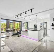 Haus zum Kaufen in Taunusstein 1.390.000,00 € 446 m²