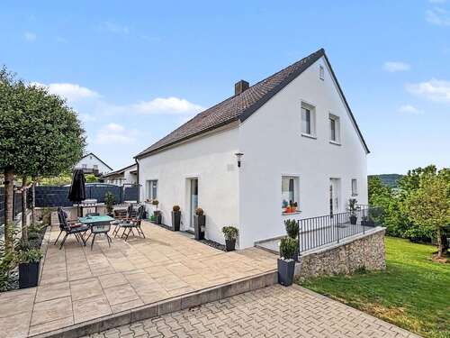 Foto - Haus zum Kaufen in Parsberg 375.000,00 € 122 m²