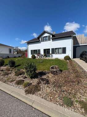 Foto - Haus zum Kaufen in Rödental 549.999,00 € 160 m²