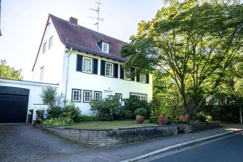 Foto - Haus zum Kaufen in Braunschweig 1.175.000,00 € 220 m²