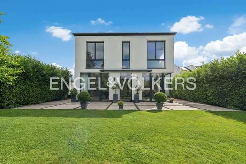 Foto - Haus zum Kaufen in Köln 1.490.000,00 € 234 m²