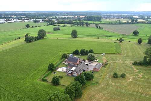 Foto - Haus zum Kaufen in Bedburg-Hau 898.000,00 € 218 m²