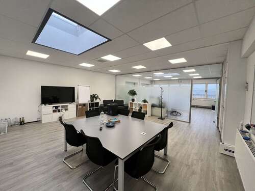 Foto - Büro in Limburgerhof 780,00 € 78 m²