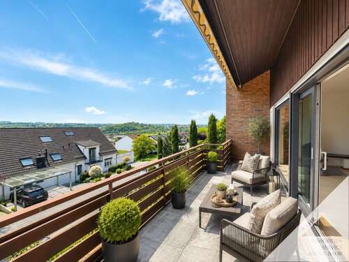 Foto - Haus zum Mieten in Holzgerlingen 2.300,00 € 200 m²