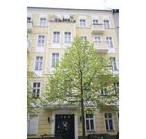 Wohnung zum Kaufen in Berlin 245.000,00 € 53.67 m²