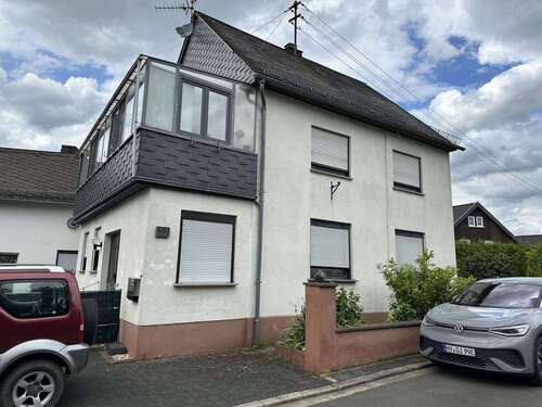 Foto - Haus zum Kaufen in Anschau 155.000,00 € 120 m²