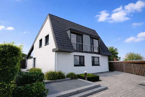 Foto - Haus zum Kaufen in Stockelsdorf 945.000,00 € 226.64 m²