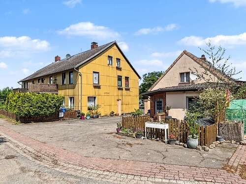 Foto - Haus zum Kaufen in Brome 350.000,00 € 610.27 m²