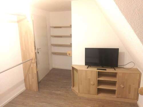 Foto - Wohnung zum Mieten in Straßdorf 250,00 € 12 m²